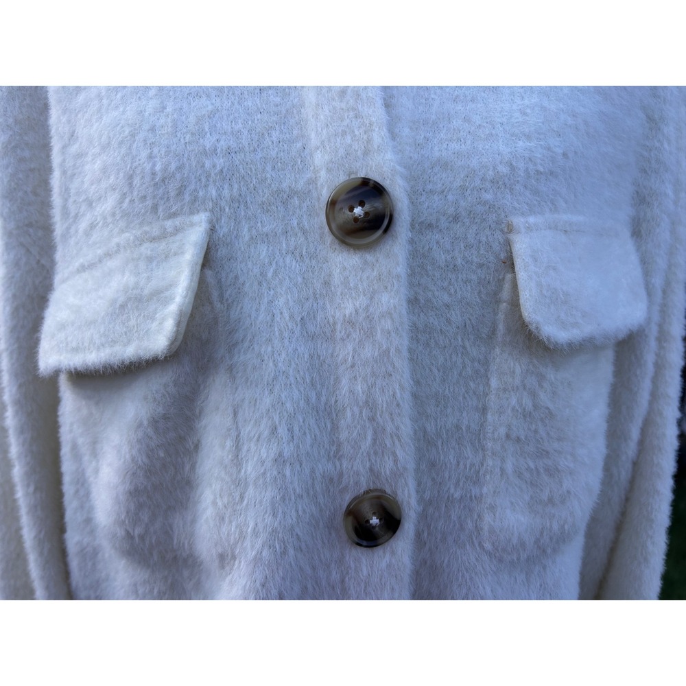 Member's Mark Plush Shacket XL Delicate Ivory Faux Fur Button Front F12787G8805A - Picture 10 of 11